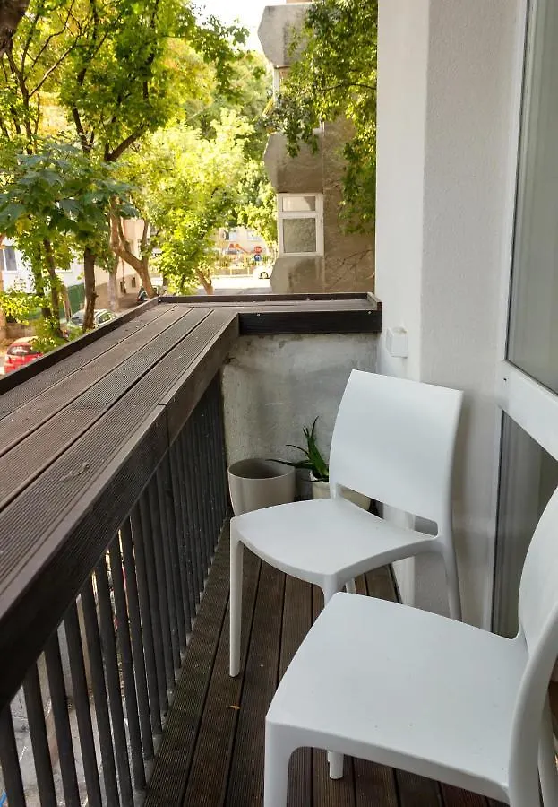 Bright & Spacious 1Bd Apartment With A Charming Balcony By Flat Mаnager Varna 0*,